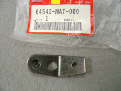 Support carénage inférieur droit Honda CBR1100XX 64543-MAT-000
