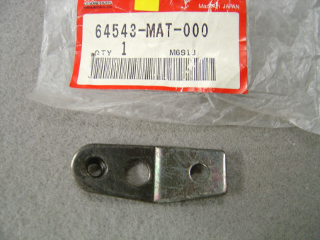 Support carénage inférieur droit Honda CBR1100XX 64543-MAT-000