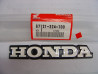 Emblème réservoir droit Honda CB125 S1 S2 – Réf. 87121324700