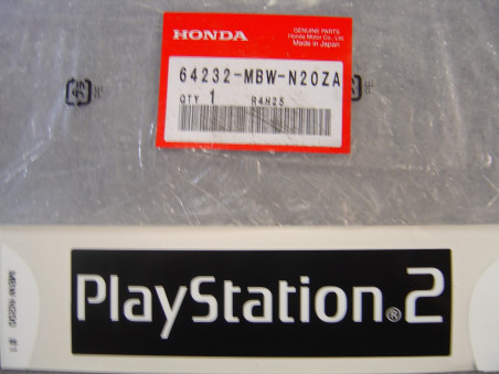 Autocollant carénage supérieur Honda CBR600F 2002 Y163