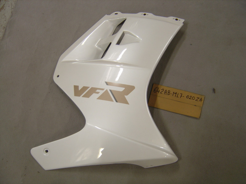 Carénage latéral inférieur droit Honda VFR700F2 NH139PA