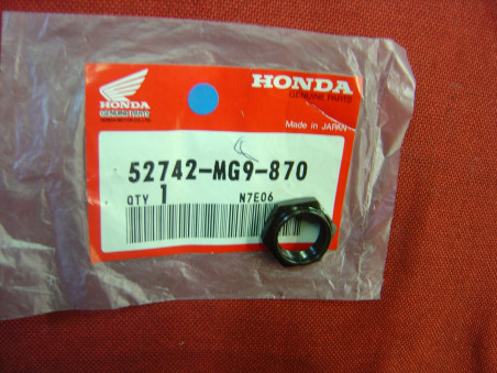 Écrou valve gonflage amortisseur Honda GL1200 - 52472MG9870