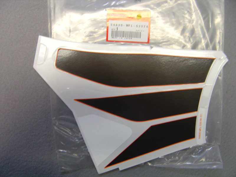Décor Autocollant Honda CBR1000RR 2009 Protecteur Droit – 64820MFLG20ZA