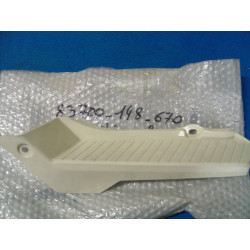 Carter marchepied gauche Honda PA50 Camino 83 blanc nacré