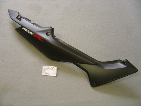 Cache latéral gauche Honda CBR125 2004 - Réf. 83600KPP860ZF