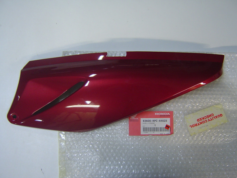 Cache latéral gauche Honda XL125V Bleu PB296M - Pièce neuve