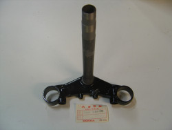 Té inférieur de fourche pour modèles VF1000F 1984