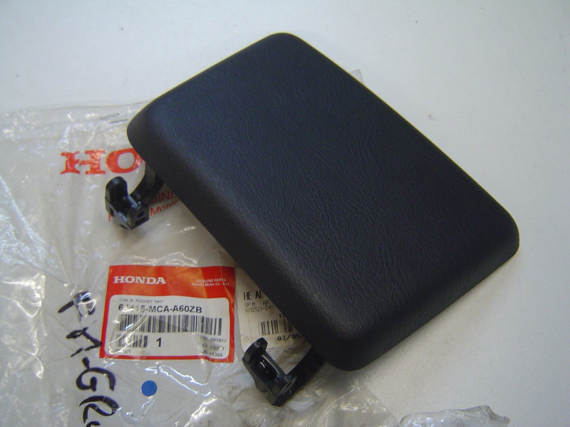 Couvercle vide poche droit Honda GL1800 07-11 NH1 | 64415MCAA60ZB