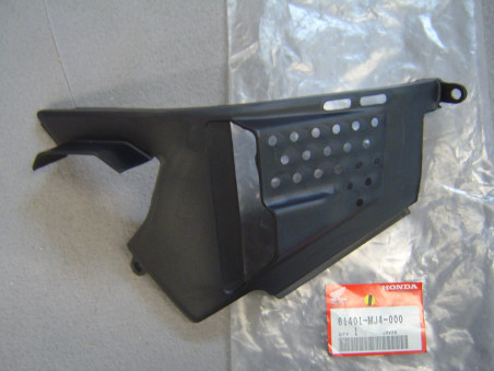 Cache colonne direction droite Honda VF1000RE – 61401MJ4000