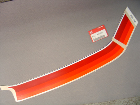 Décor droit réservoir Honda XL 600LMF 85 – Réf. 87111-MK5-600