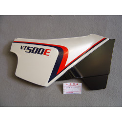 Cache latéral droit Honda VT500E - Réf. 836A4MF9000ZA