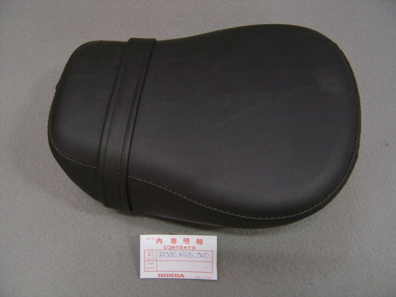 Selle Passager Honda VT125C 2004 - Réf. 77300KGB900