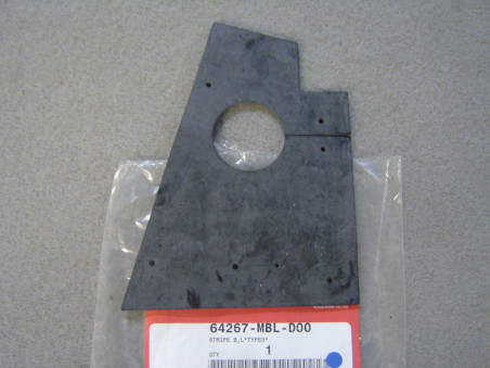 Caoutchouc guide d'air avant Honda NT650V - Réf. 64267MBLD00