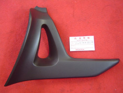 cache latéral droit vers sacoche de GL1800 01-11 code couleur NH303M