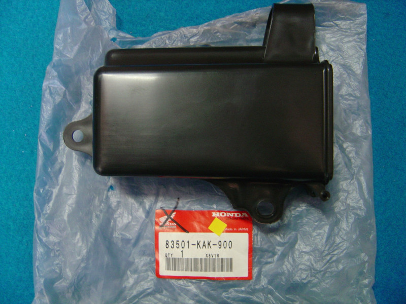 Boîte à outils Honda CRM125 90-99 - Réf. 83501KAK900