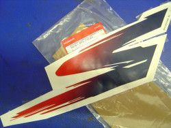 Décor type5 réservoir droit CB500X Honda – Réf. 86151MY5F20ZA