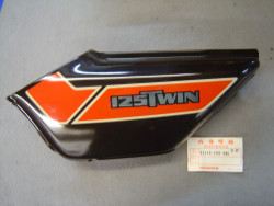 Cache latéral gauche Honda CB125T - Réf. 83640-399-305ZE