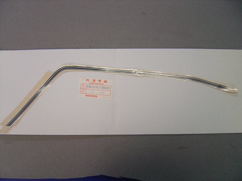 Décor autocollant de couvercle latéral droit de VFR750FG 86-87code couleur