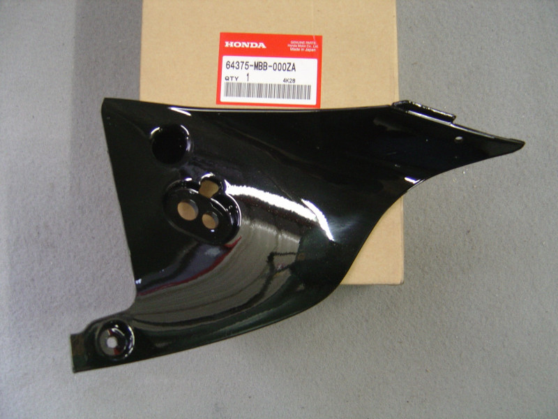 Garniture gauche Honda VTR1000F 97 NH359M - 64375MBB000ZA