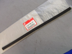 Mousse (F) sous selle de PC800 96 plus livrable réseau honda