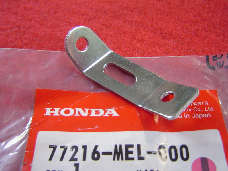 Support Droit Feu Arrière Honda CBR1000RR 04-05 | Réf. 77216MEL000