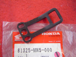 taquet de coffre de GL1500 88-00 honda 81325-MN5-000