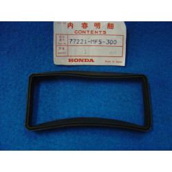 Caoutchouc montage selle Honda VT500C - Réf. 77221MF5300