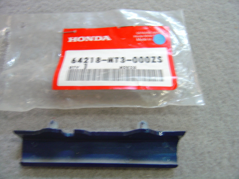 Entretoise cache rétroviseur Honda ST1100 B162M - 64218MT3000ZS