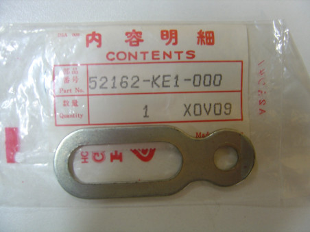 Tôle axe roue arrière Honda MTX125R - Réf. 52162KE1000