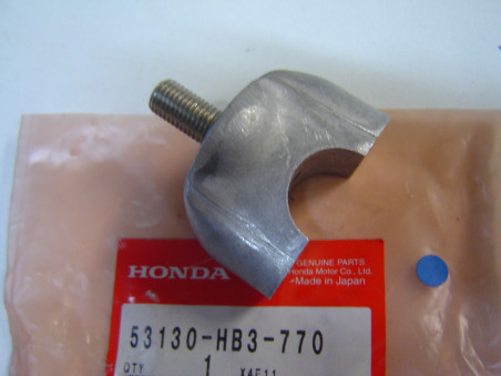 Support de guidon Honda 53130HB3770 CN250 FJS TRX