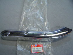 Garniture chromée garde boue arrière de VT125C 99/06