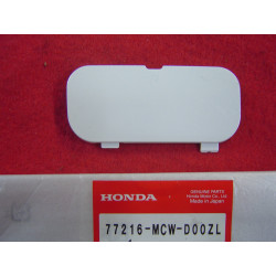 Couvercle poignée passager droit Honda VFR800 NHA66P