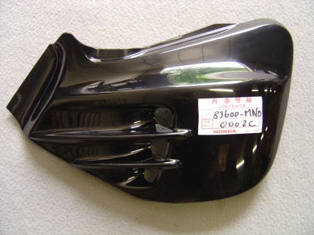 Cache Latéral Droit Honda 750VF C 1988 – Réf. 83600MN0000ZC