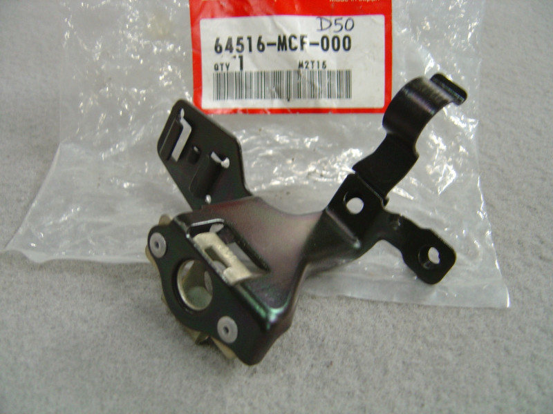 Support gauche carénage Honda VTR1000 - Réf. 64516MCF000