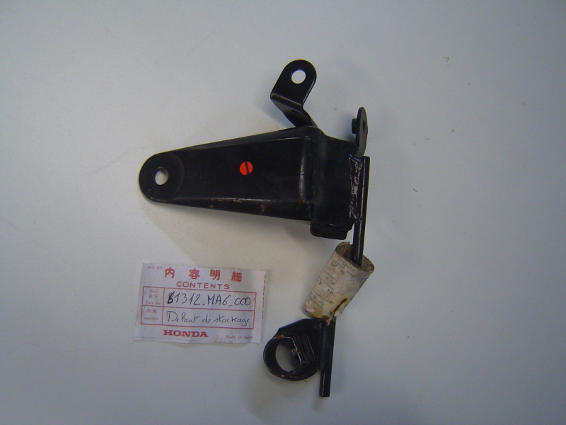 Support phare gauche Honda CBX400F – Réf. 61312MA6000OCC
