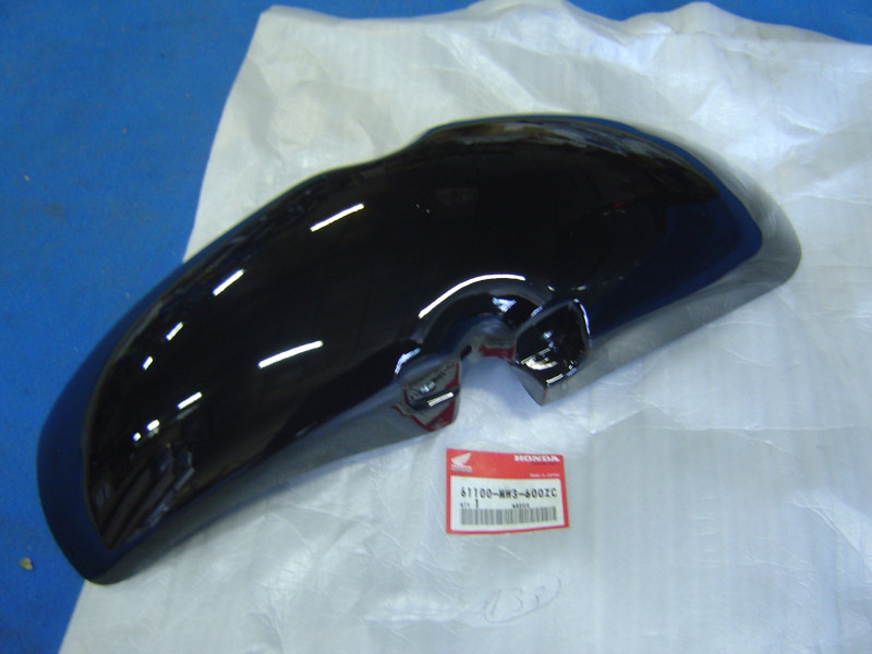 Garde-boue avant Honda CB750 Sevenfifty 92-03 NH1 | 61100MW3600ZC