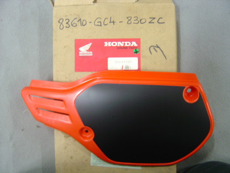 Cache latéral gauche Honda CR80R R119 - 83610GC4830ZC