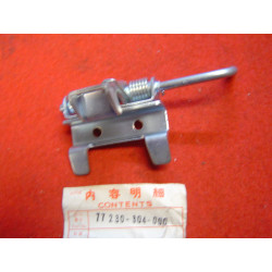 Verrouillage de selle Honda CB125K3 - Réf. 77230304000