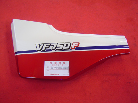 Cache latéral gauche Honda VF750FD FE R-107C-U | Réf. 837A0MB2000ZB