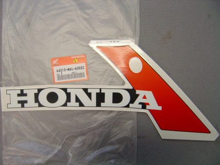 Autocollant "G" auvent inférieur droit Honda CBR600FS 95