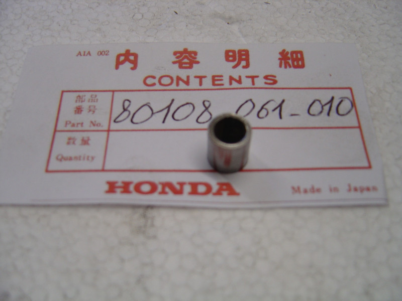 Entretoise montage clignotant AR SL125 CB350four CB500-550F HONDA 80108-061-010