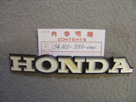 Logo réservoir gauche Honda CB350Four – Réf. 87122333000