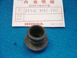 caoutchouc superieur de montage de selle de CBX1000C 82 valeur honda €