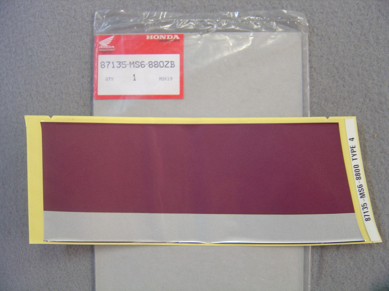 Autocollant carénage gauche Honda XL600V – Réf. 87135MS6880ZB