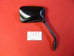 Rétroviseur coté D de VF400FD 83