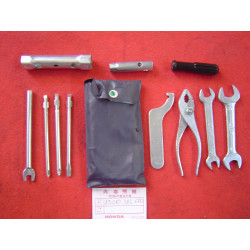 Trousse à outils complète Honda XL125K2-K4 CT125 | Réf. 89010382670