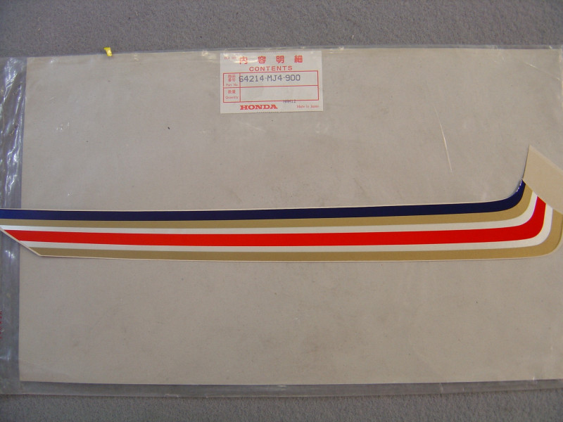 Décor Autocollant Supérieur Gauche Honda VF1000R 64214MJ4900