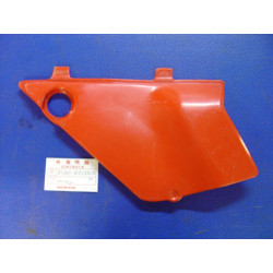 Cache latéral gauche Honda MT50FA MT50S occasion R-23