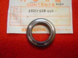 Cuvette direction supérieur Z50 ST70 MT80SA MT50 MB80SA HONDA 53211-028-000