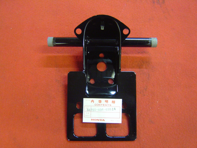 Support Feu Arrière Honda CB750K7 NH1 – Réf. 84701-404-610ZA